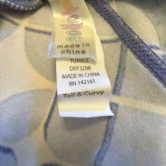 LuLaRoe (set of two) Tall & Curvy Geometric Patterned Leggings - Picture 3 of 3